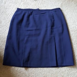 August Max Woman Front Pleat Solid Navy Skirt